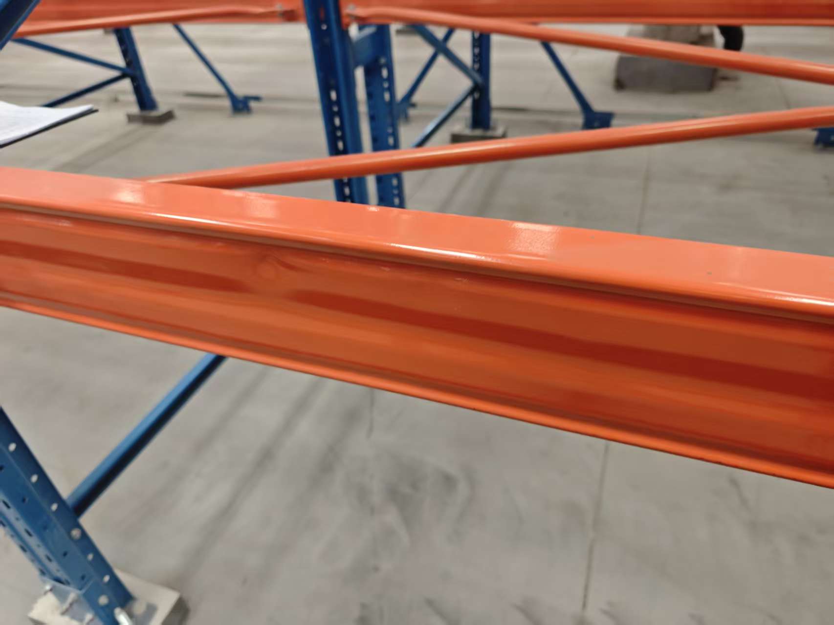 <b>筑牢仓储安全防线 重视货架安全检测</b>